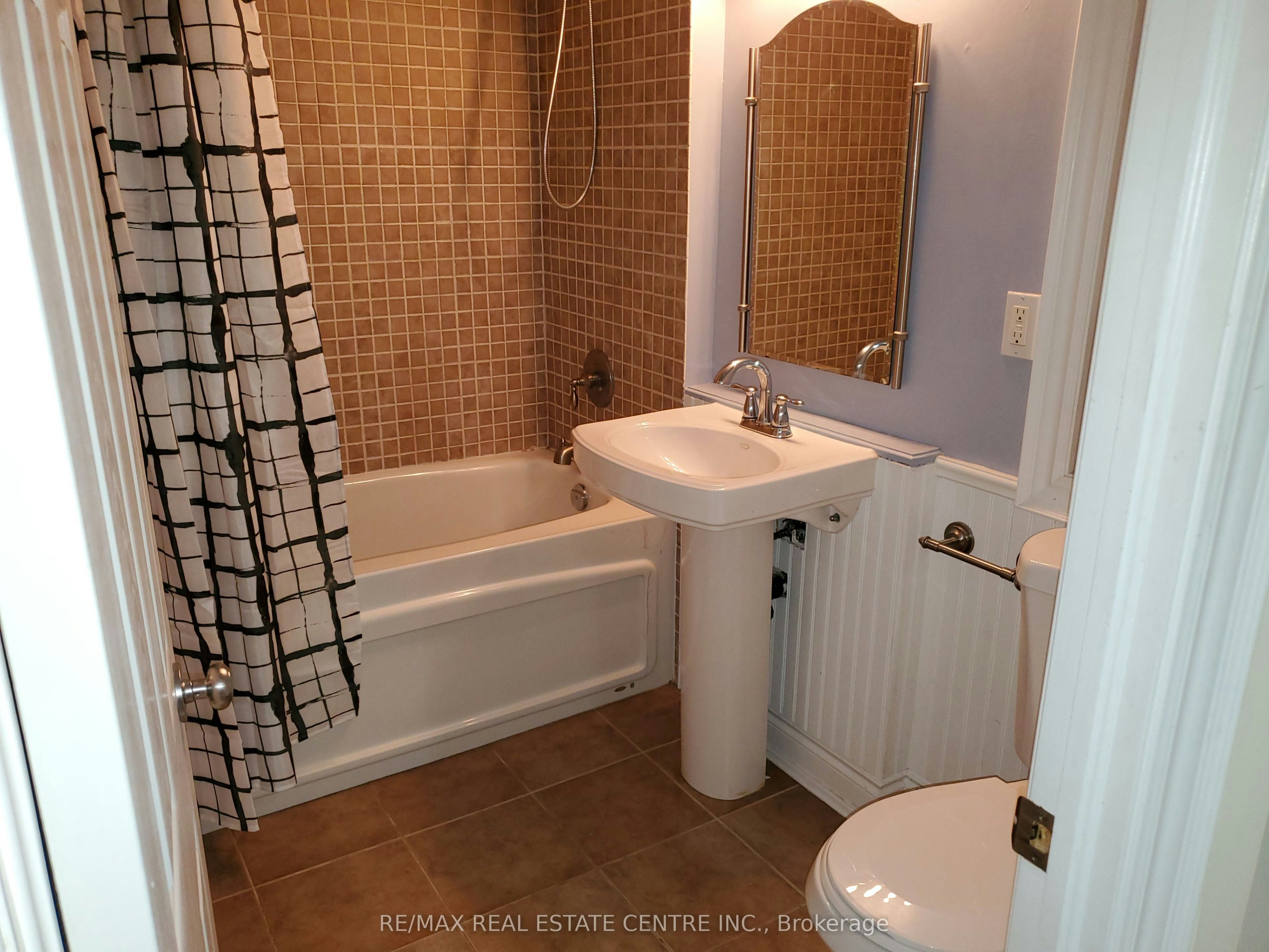1077 Selby Avenue, Oakville, ON, L6L 2M4 - 40