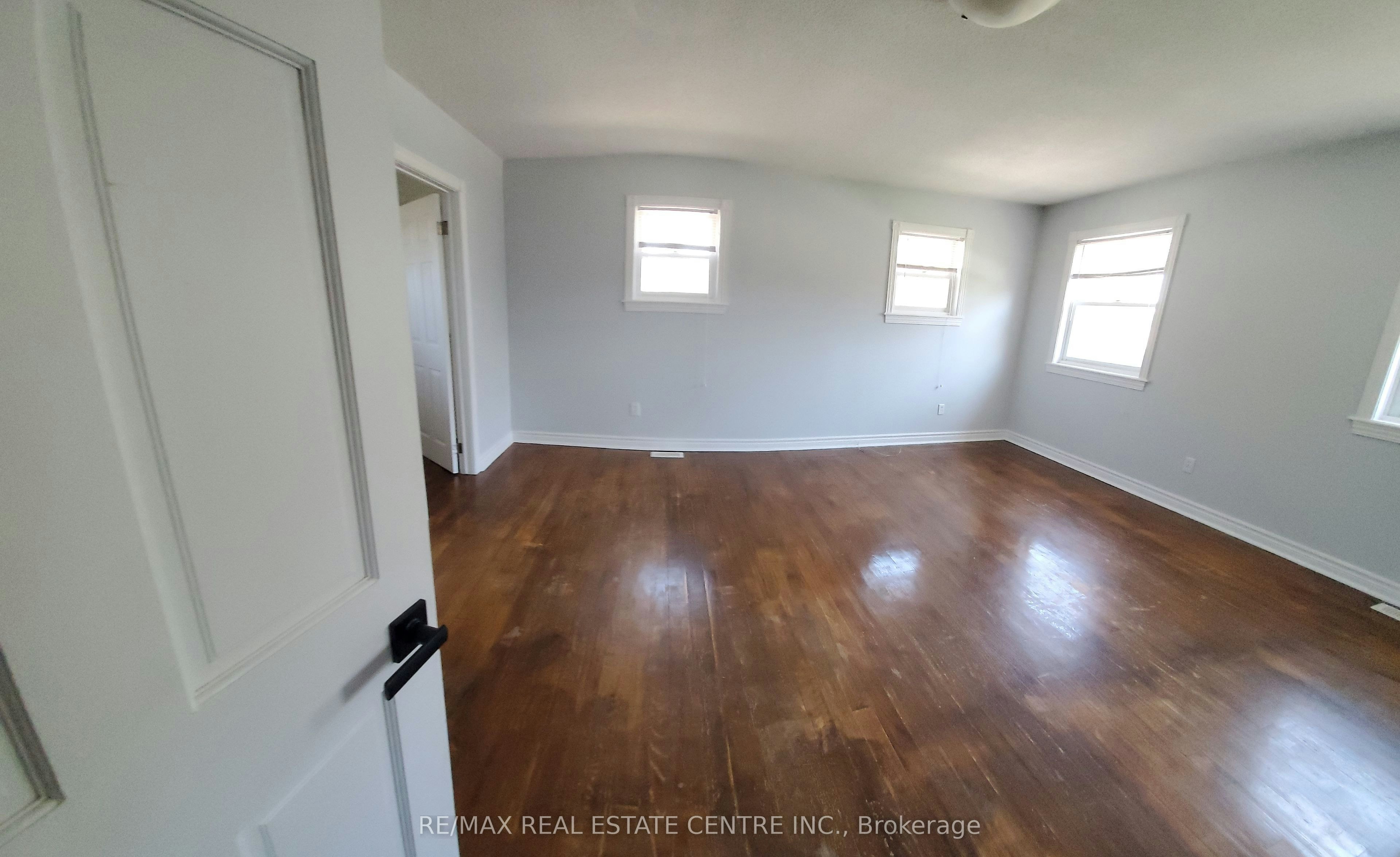 1077 Selby Avenue, Oakville, ON, L6L 2M4 - 34