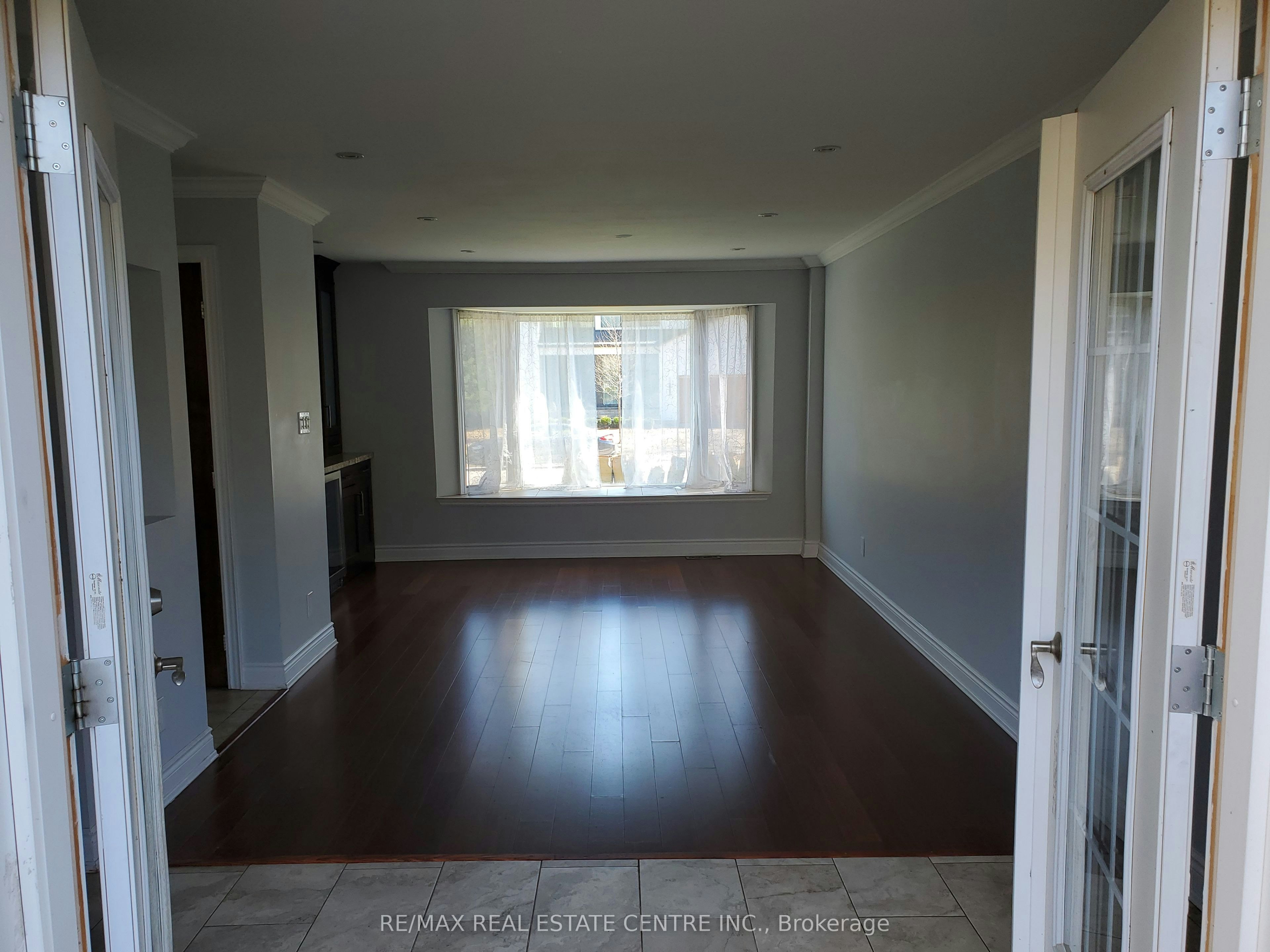 1077 Selby Avenue, Oakville, ON, L6L 2M4 - 13
