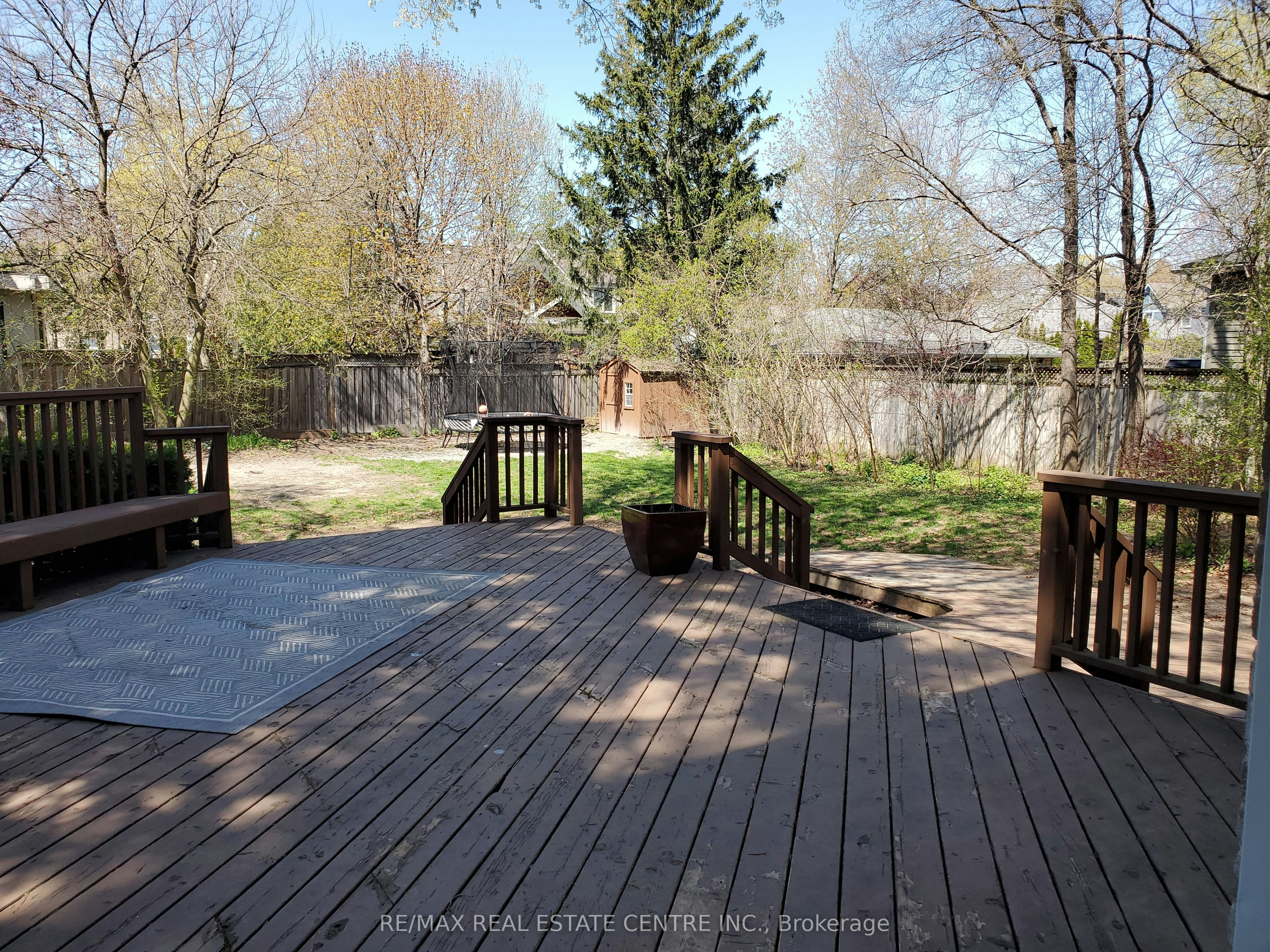 1077 Selby Avenue, Oakville, ON, L6L 2M4 - 45