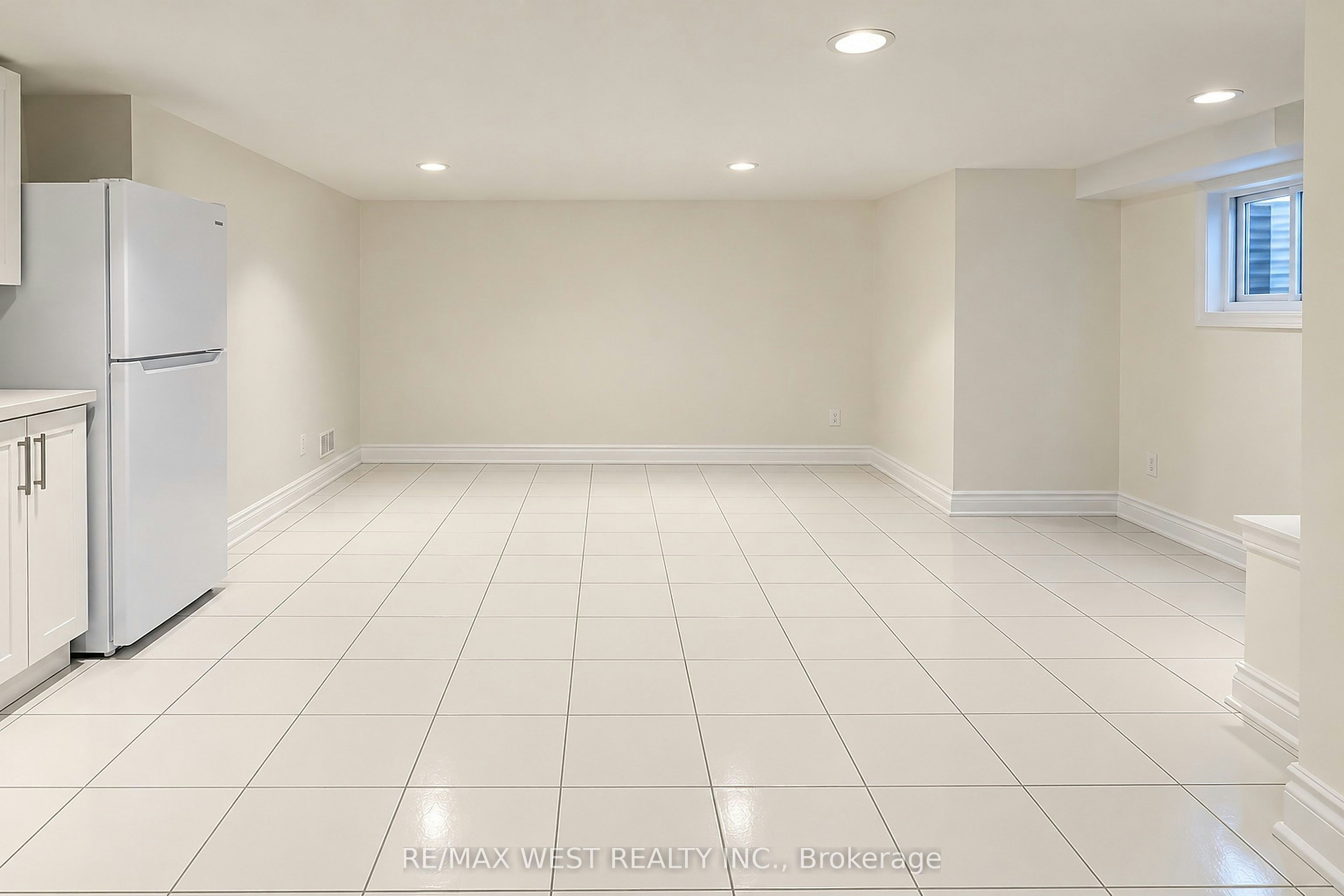Bsmt-117 Rosemount Avenue, Toronto, ON, M9N 3B8 - 5