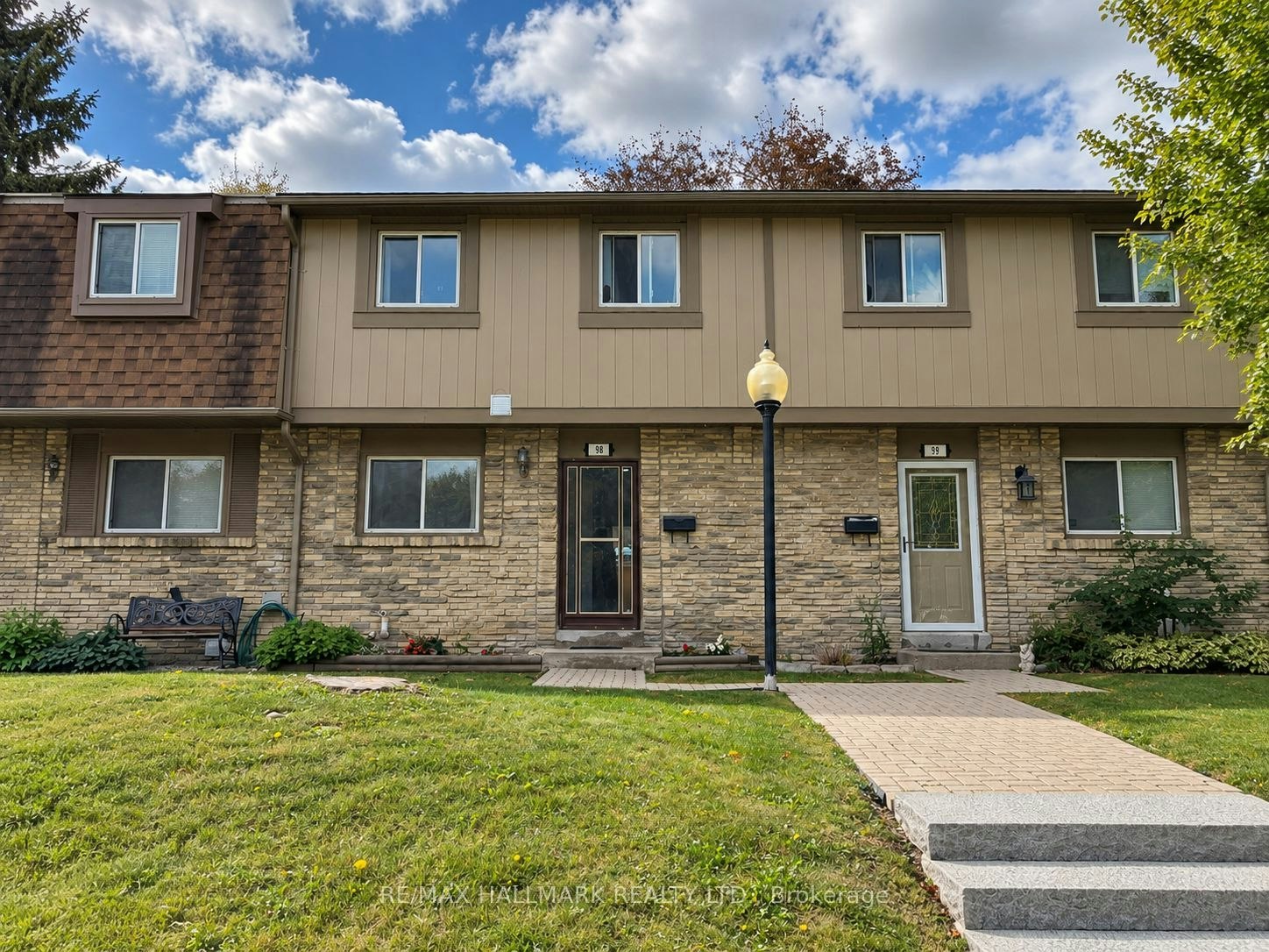 98-81 Hansen Road N, Brampton, ON, L6V 3C7 1