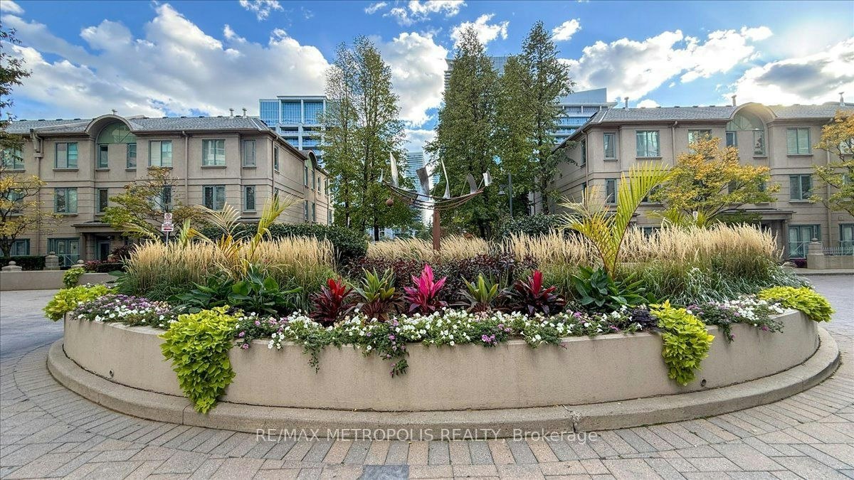 816-2111 Lake Shore Boulevard W, Toronto, ON, M8V 4B2 - 4