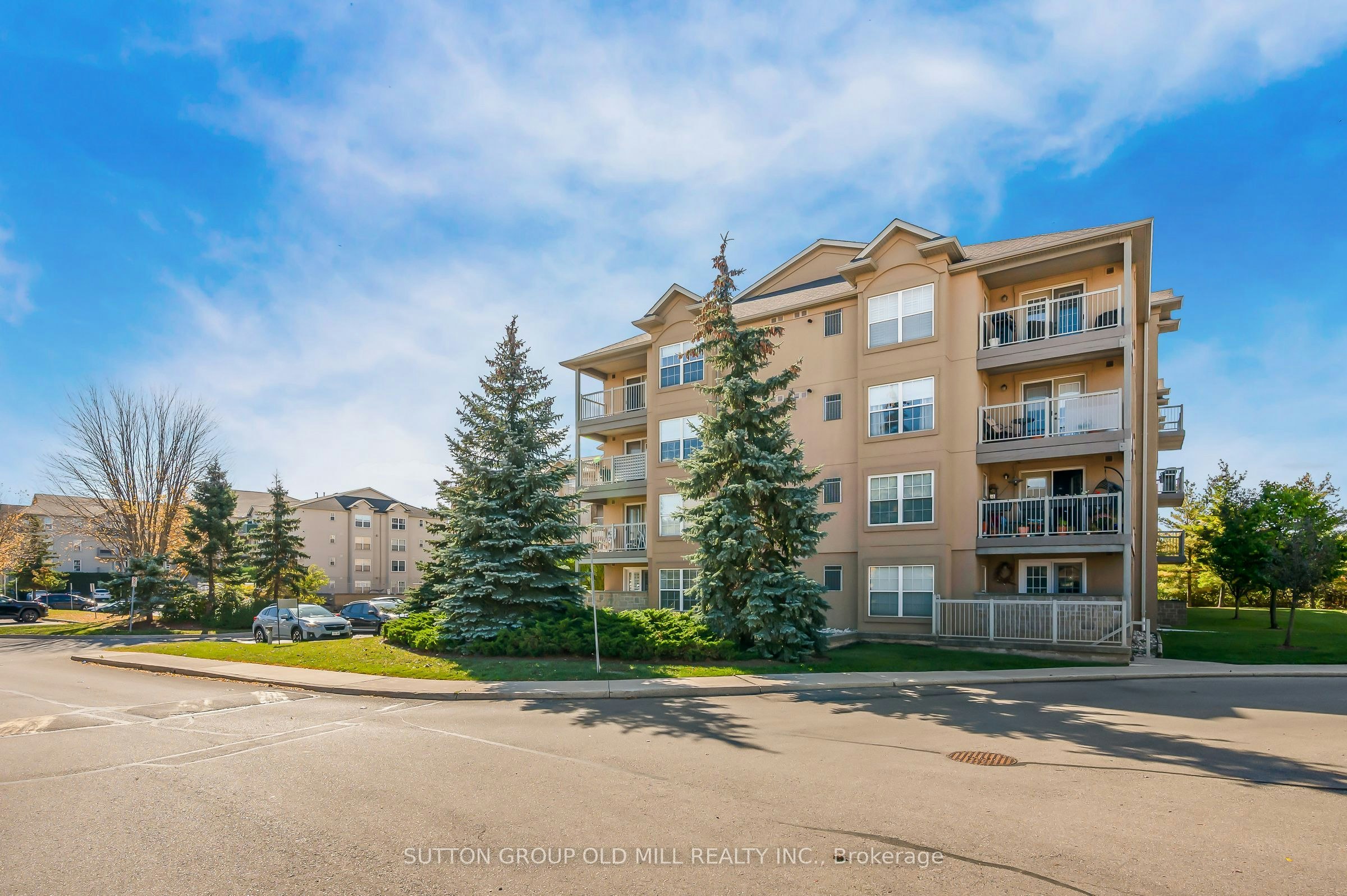 208-1470 Bishops Gate, Oakville, ON, L6M 4N2