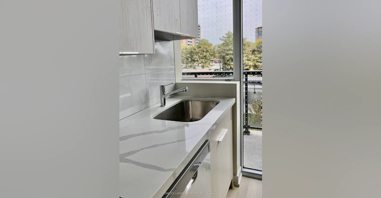 316-2825 Jane Street, Toronto, ON, M3N 0A8 - 3