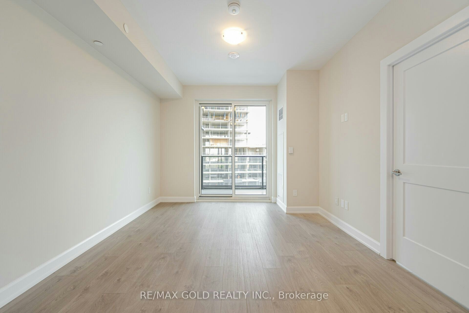 817-3220 William Coltson Avenue, Oakville, ON, L6H 7X9 - 11