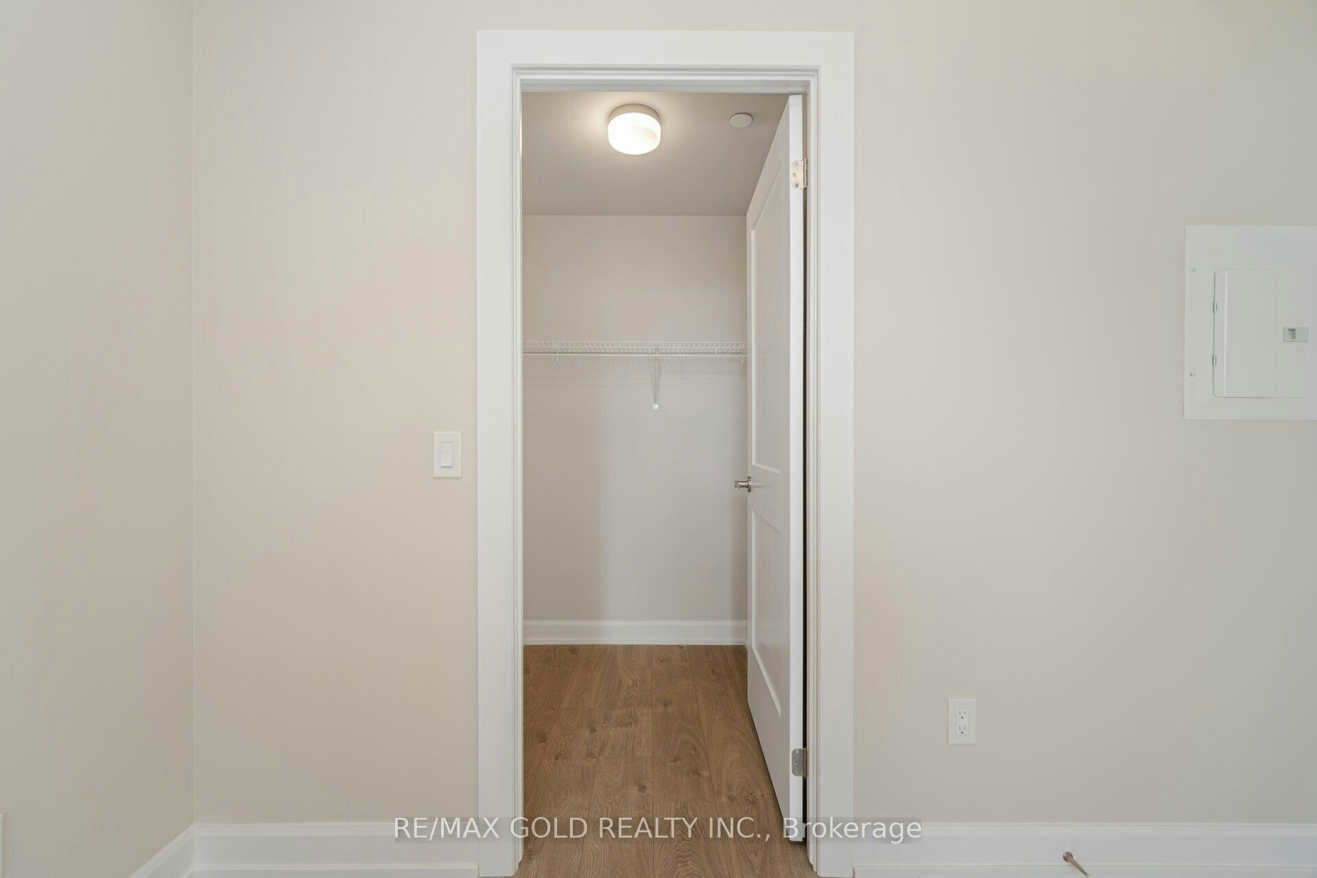 817-3220 William Coltson Avenue, Oakville, ON, L6H 7X9 - 17