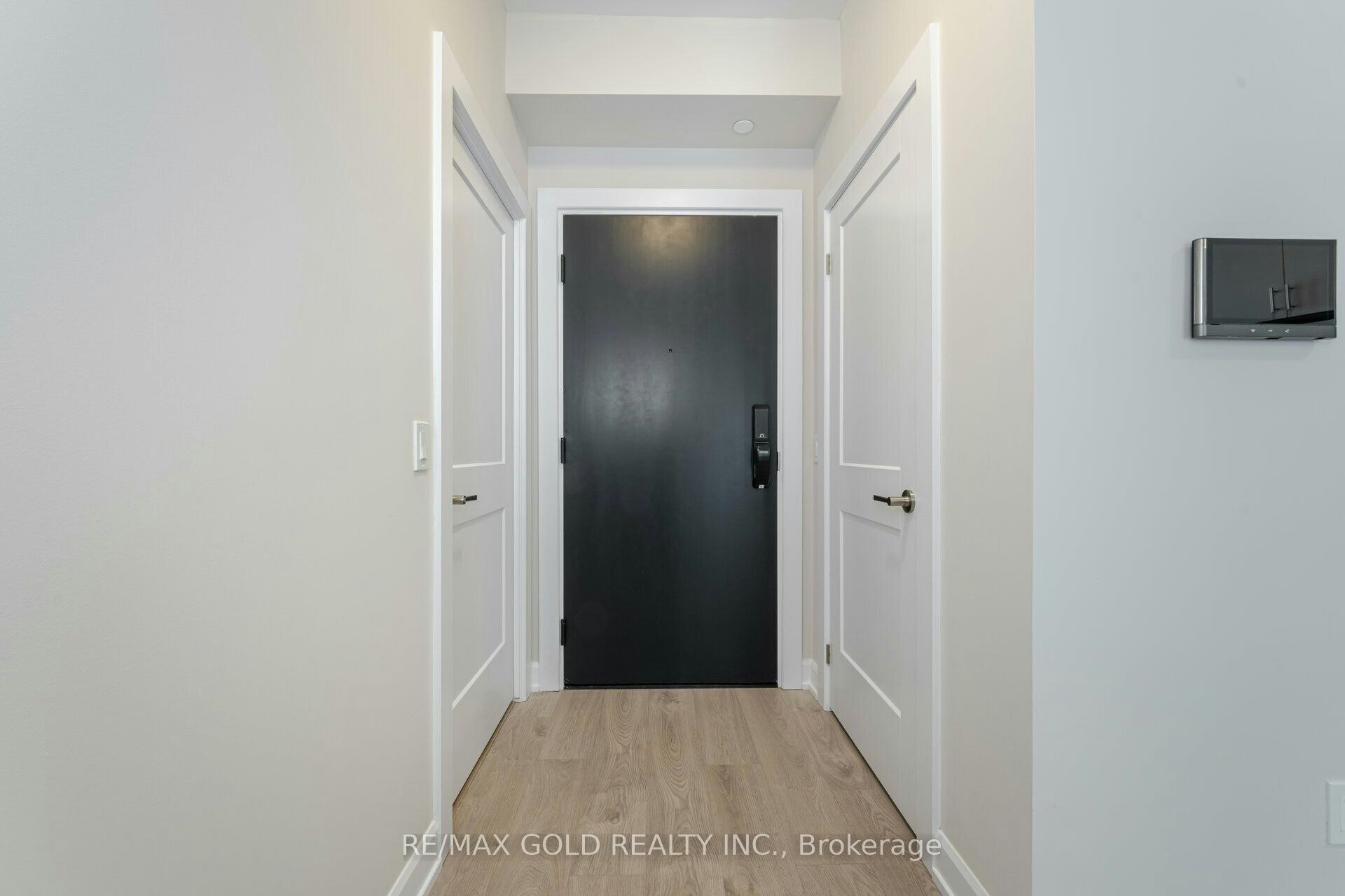 817-3220 William Coltson Avenue, Oakville, ON, L6H 7X9 - 5