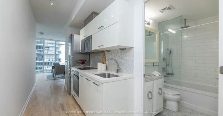 2001-90 Park Lawn Road, Toronto, ON, M8Y 0B6 - 5