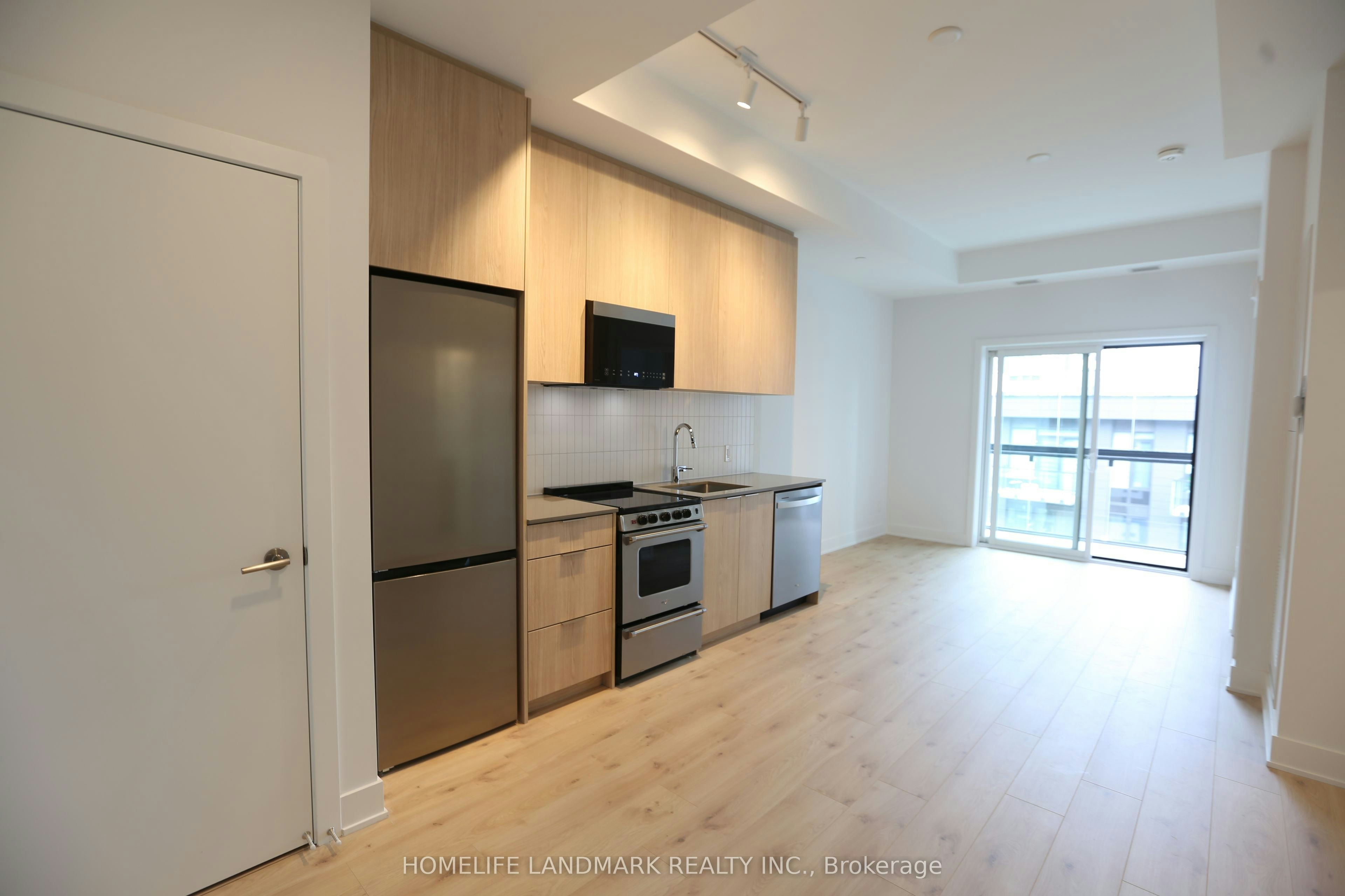 713-3008 William Cutmore Boulevard, Oakville, ON, L6H 8E7 - 3