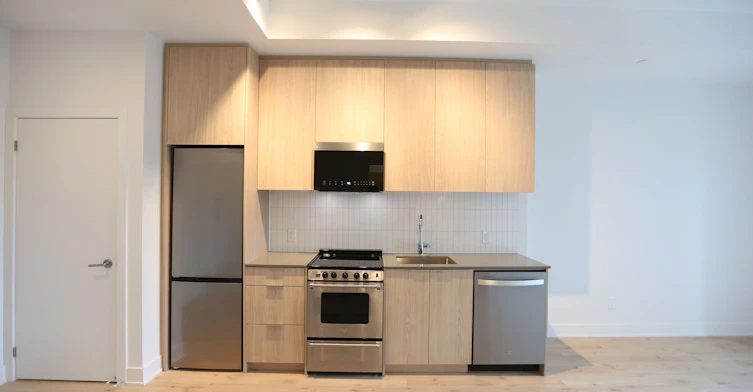 713-3008 William Cutmore Boulevard, Oakville, ON, L6H 8E7 - 5