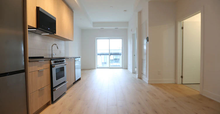 713-3008 William Cutmore Boulevard, Oakville, ON, L6H 8E7 - 2
