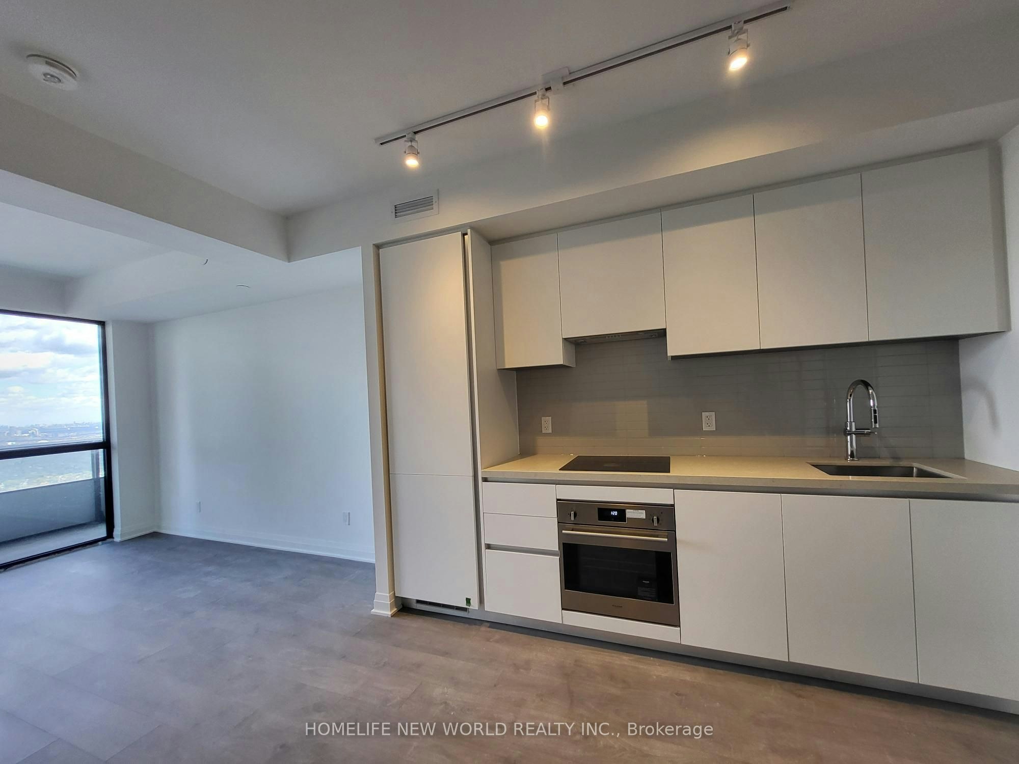 6011-4015 The Exchange N/A, Mississauga, ON, L5B 0N9 - 10