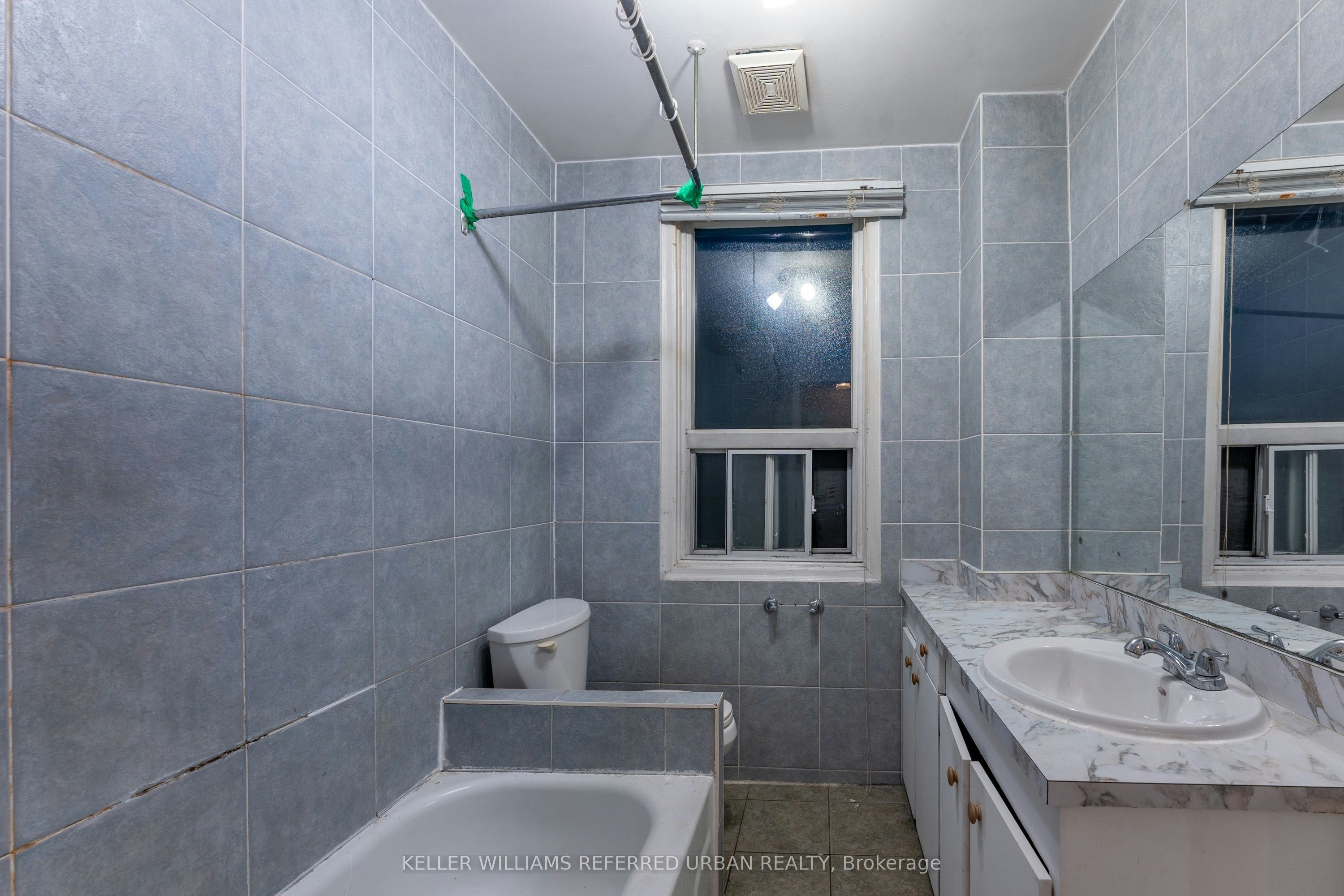 Upper-716 Lansdowne Avenue, Toronto, ON, M6H 3Y8 - 5