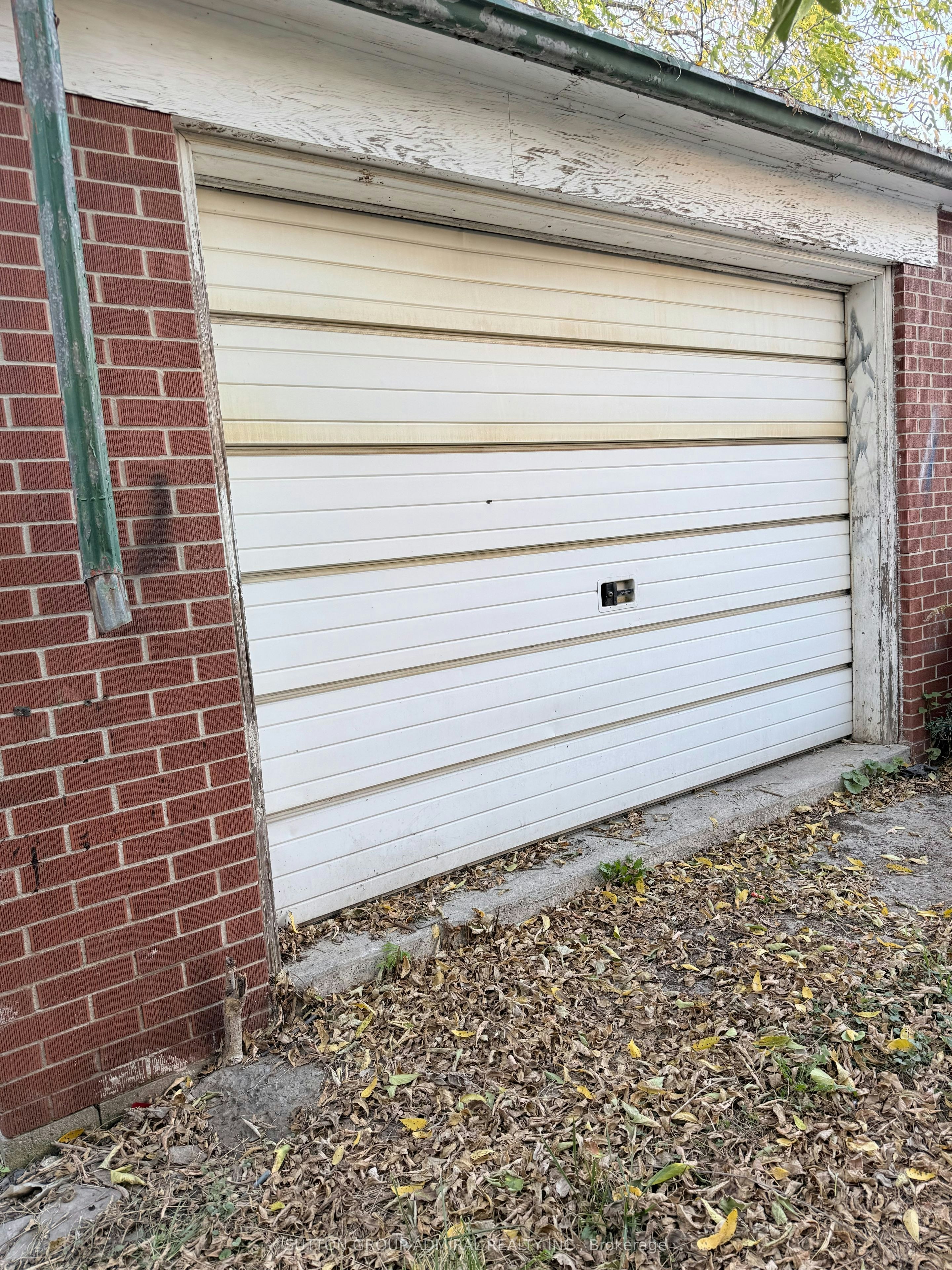 Main-241 Dunraven Drive, Toronto, ON, M6M 1H8 - 3