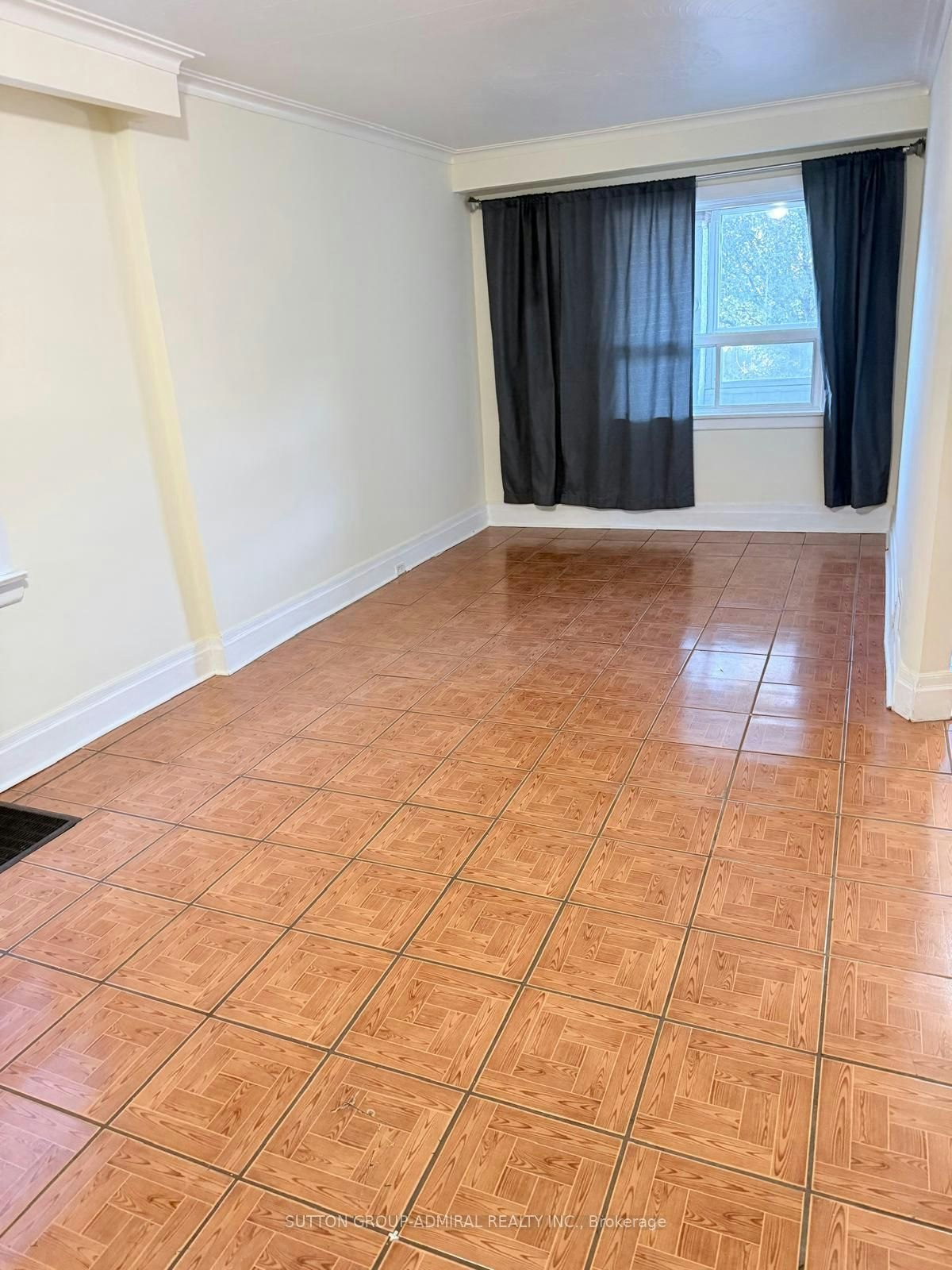 241 Dunraven Drive, Toronto, ON, M6M 1H8 - 10