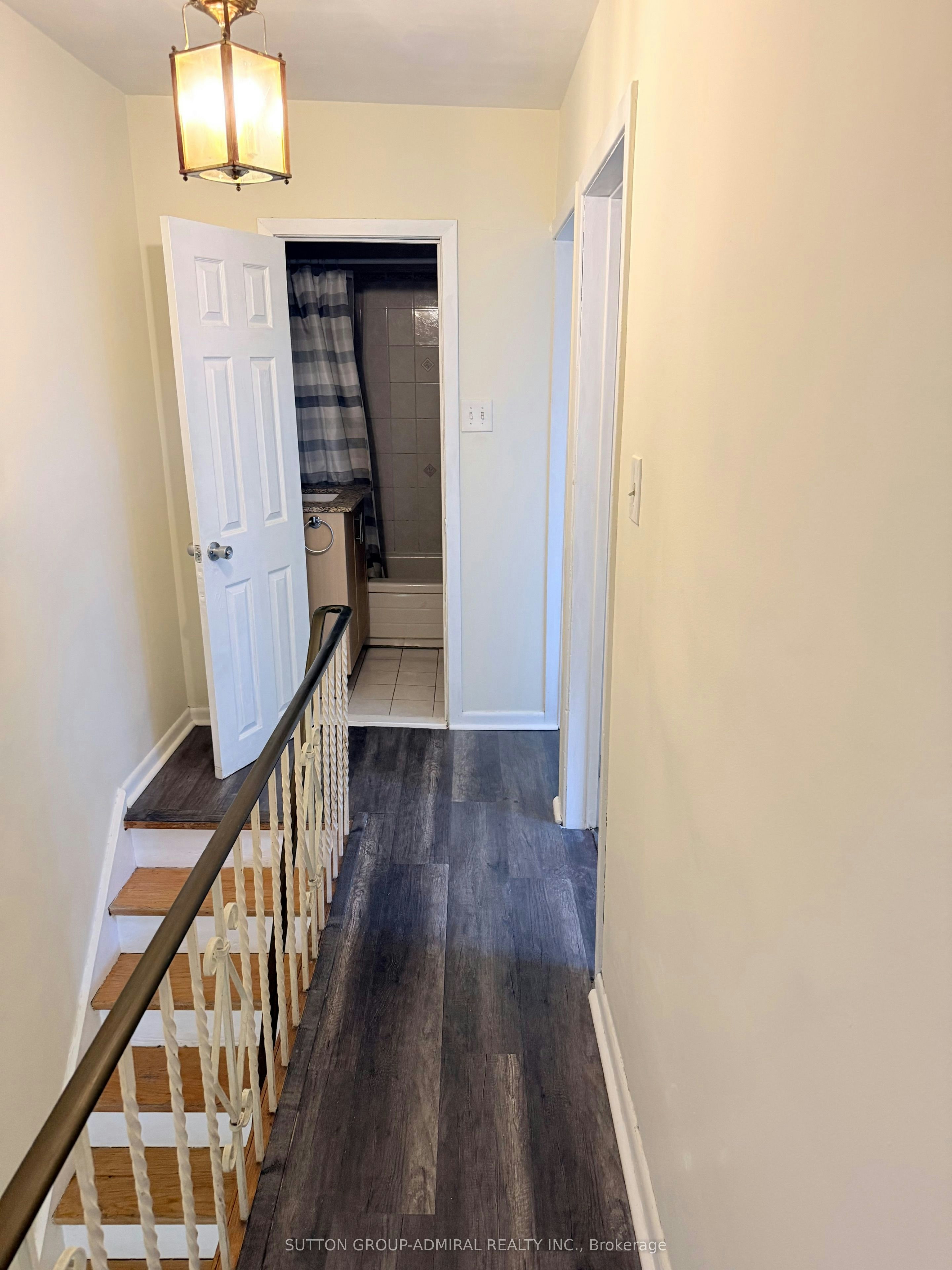 241 Dunraven Drive, Toronto, ON, M6M 1H8 - 21