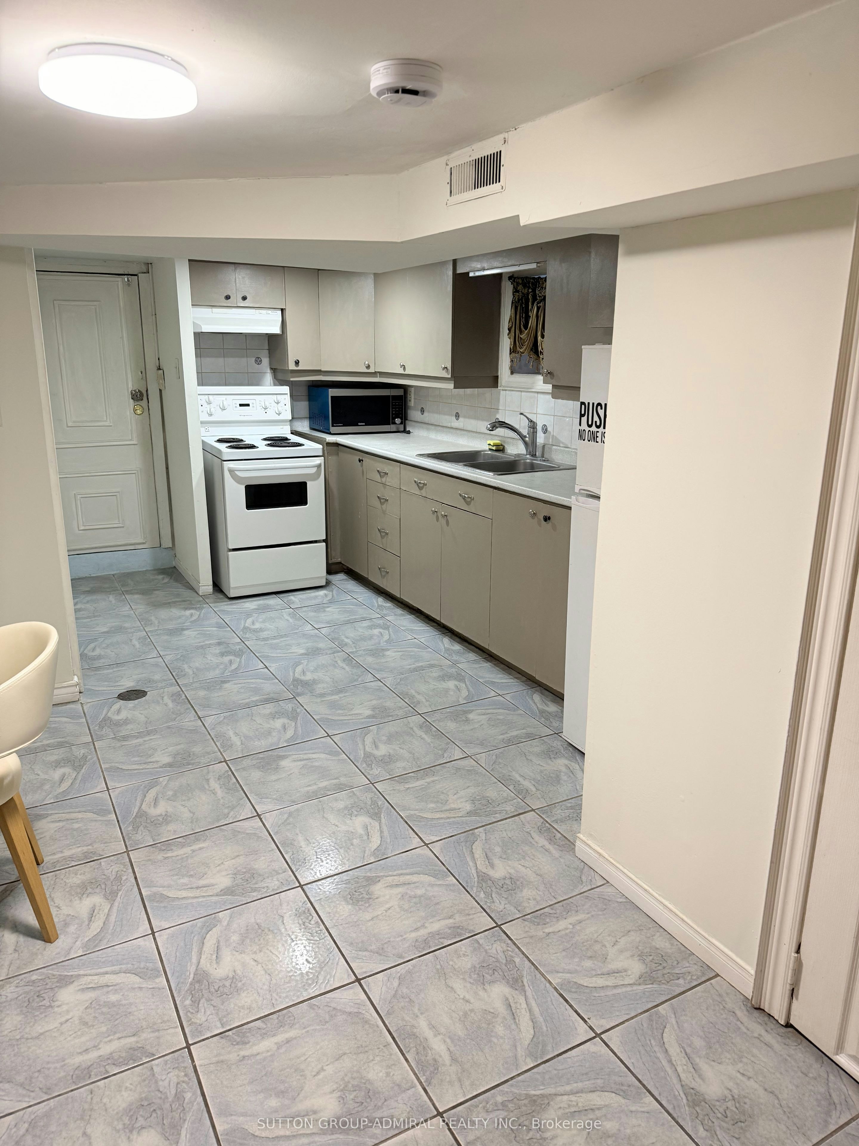 Main-241 Dunraven Drive, Toronto, ON, M6M 1H8 - 6