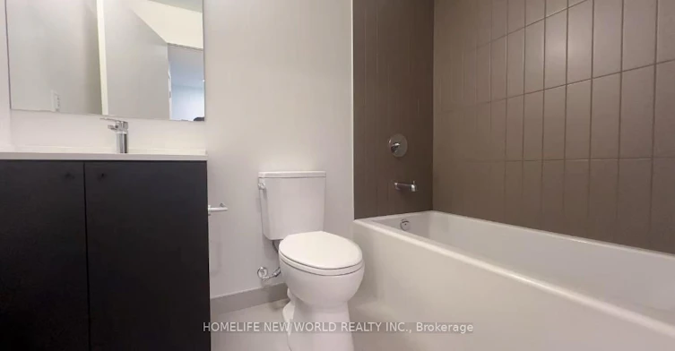102-1 Vine Avenue E, Toronto, ON, M6P 0C8 - 4