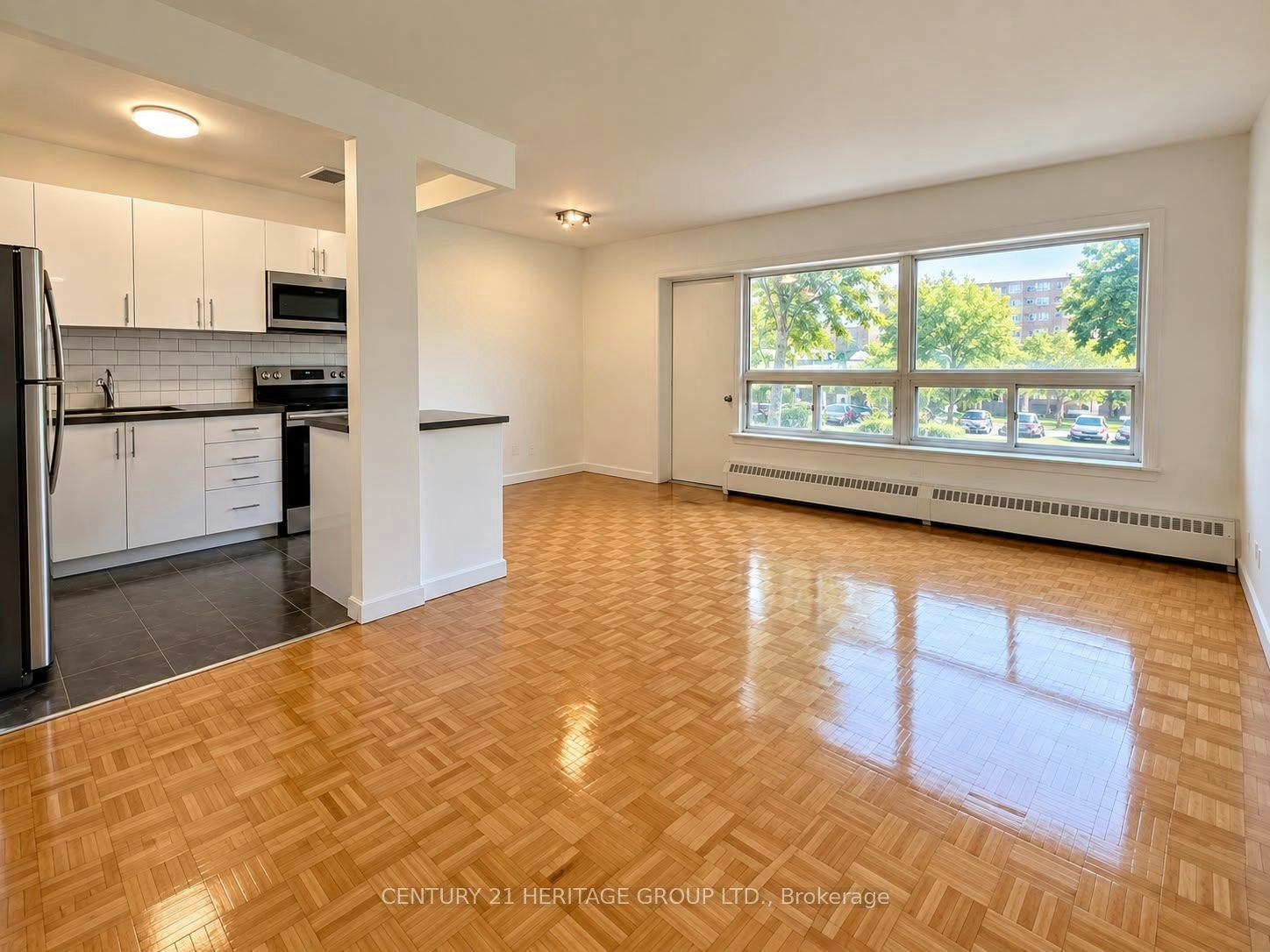 121-10 Garfella Drive, Toronto, ON, M9V 2E9