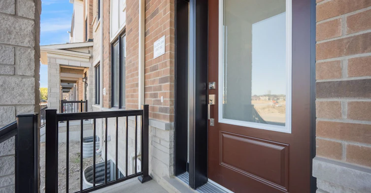 Main-10 Thornbird Crescent, Brampton, ON, L6V 3N5 - 2