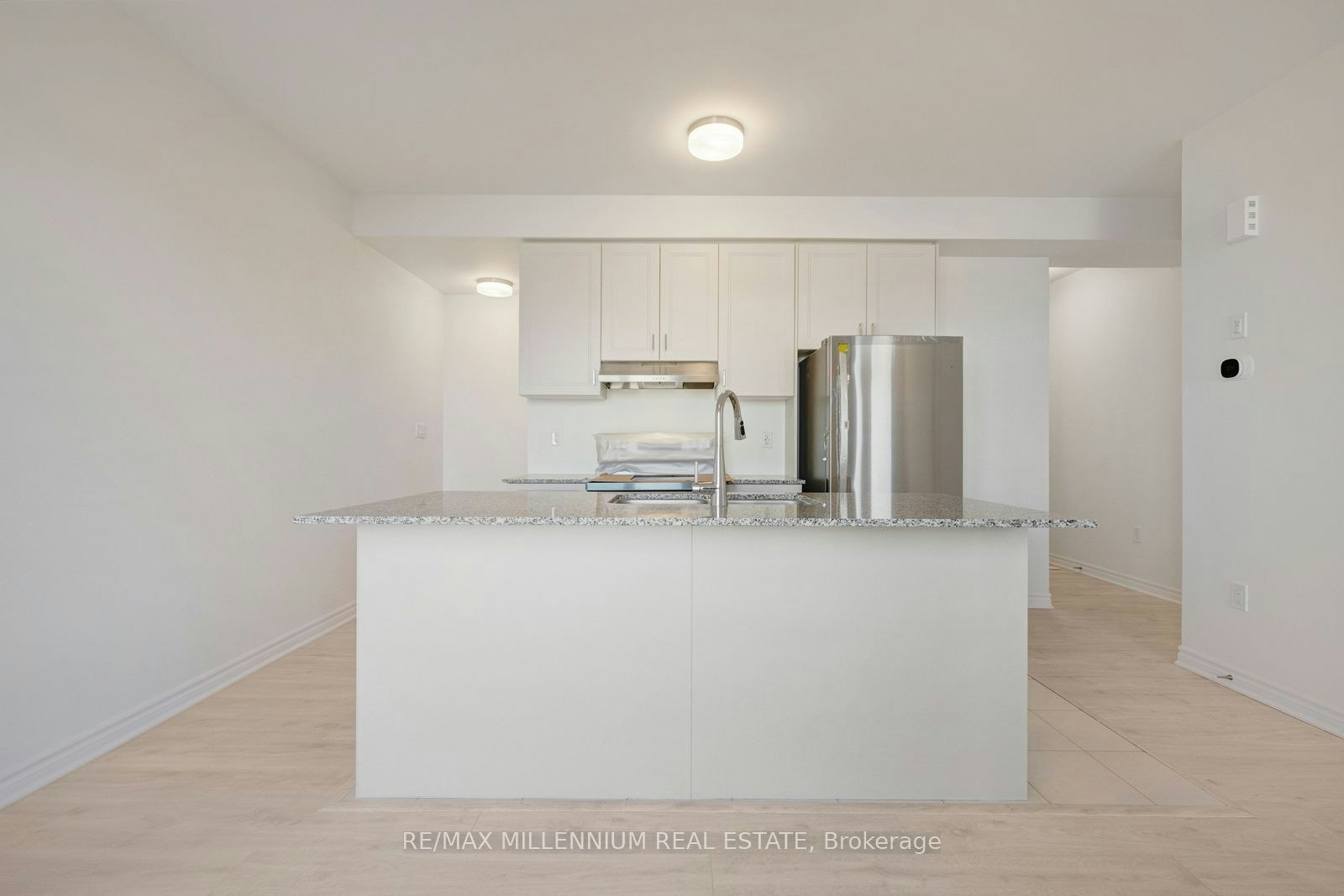 Main-10 Thornbird Crescent, Brampton, ON, L6V 3N5 - 9
