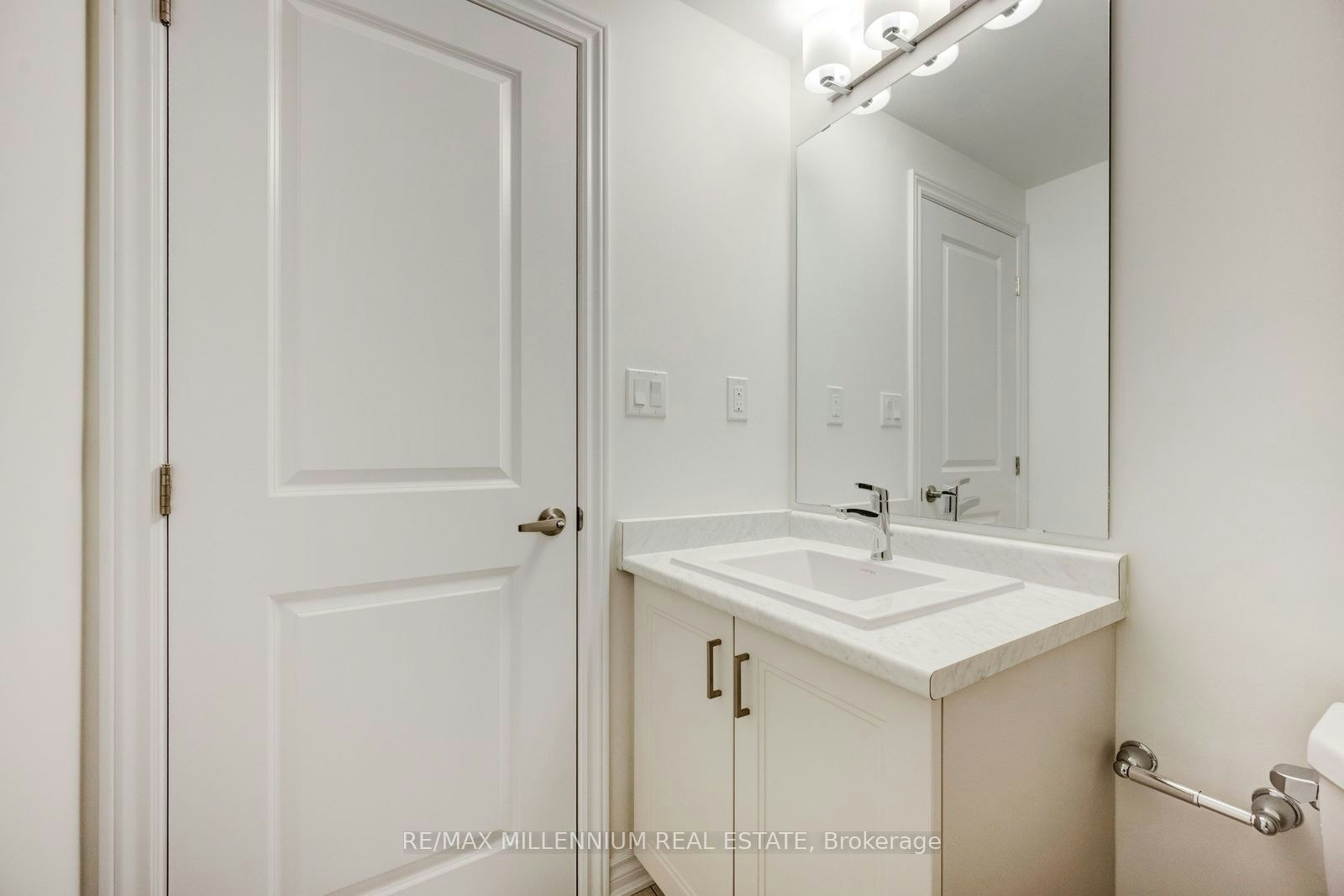 Main-10 Thornbird Crescent, Brampton, ON, L6V 3N5 - 28