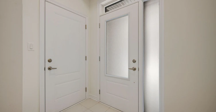 Main-10 Thornbird Crescent, Brampton, ON, L6V 3N5 - 5