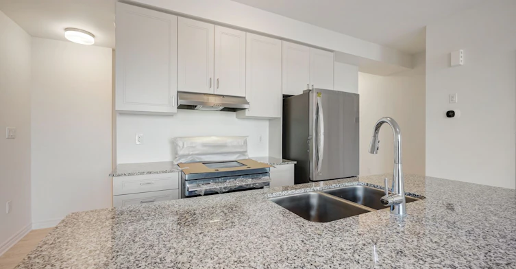 Main-10 Thornbird Crescent, Brampton, ON, L6V 3N5 - 10
