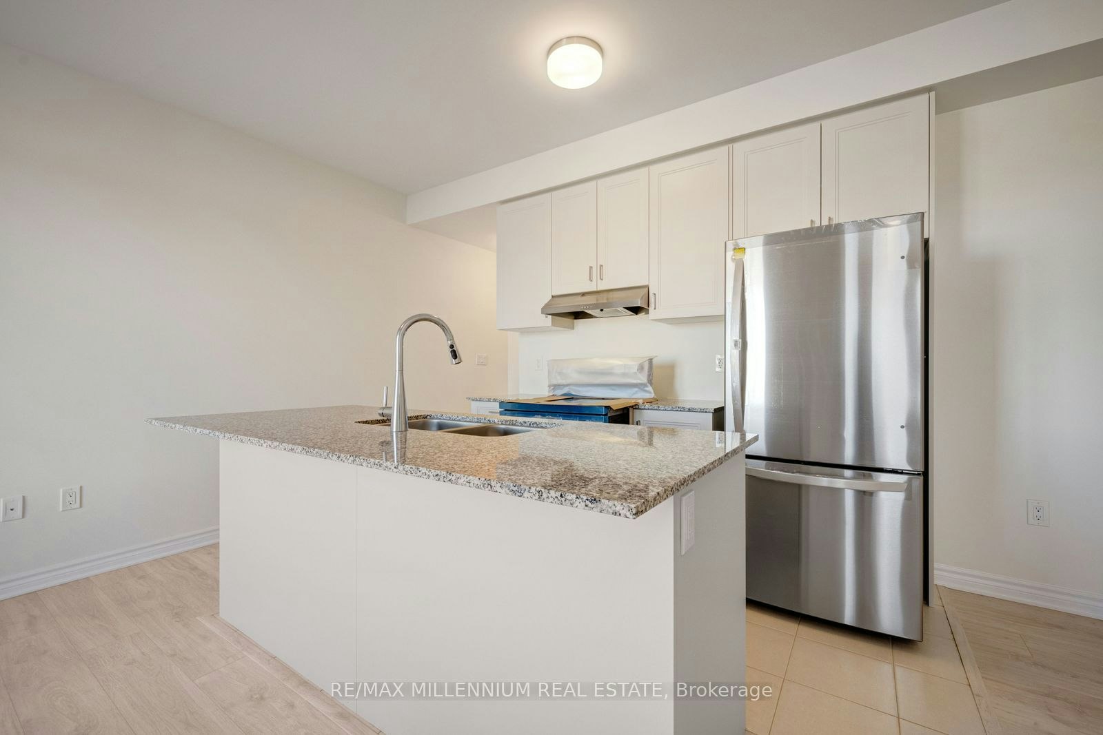 Main-10 Thornbird Crescent, Brampton, ON, L6V 3N5 - 7