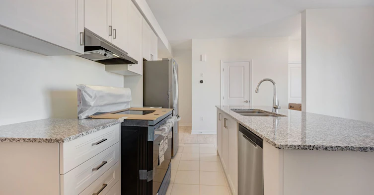 Main-10 Thornbird Crescent, Brampton, ON, L6V 3N5 - 14