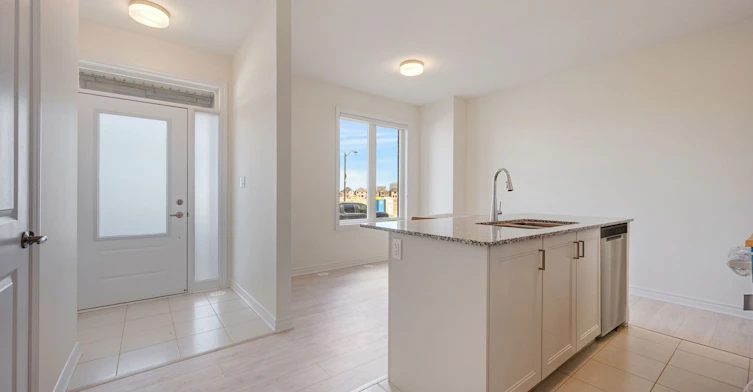 Main-10 Thornbird Crescent, Brampton, ON, L6V 3N5 - 4