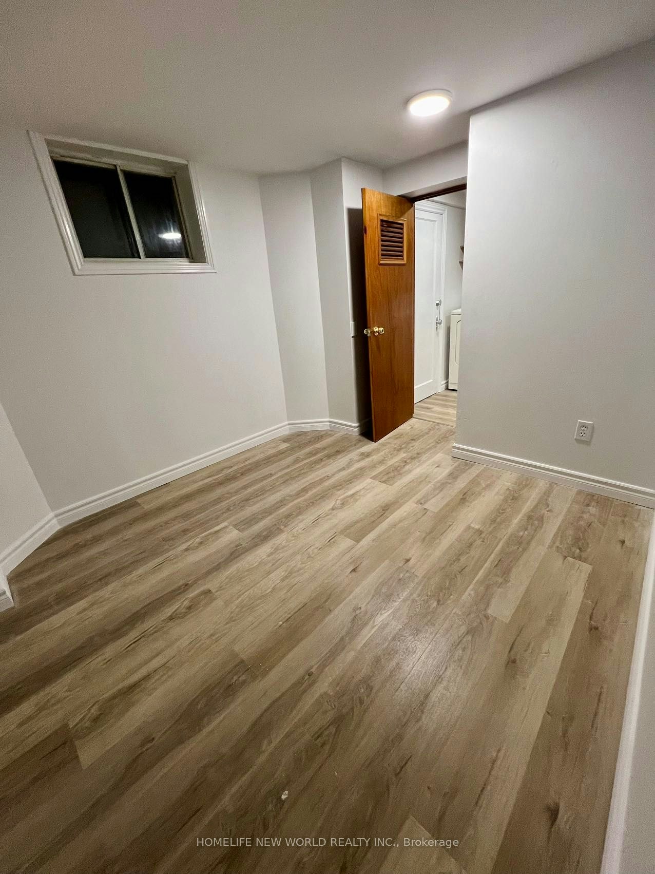 Bsm-354 Kane Avenue, Toronto, ON, M6M 3P4 - 7
