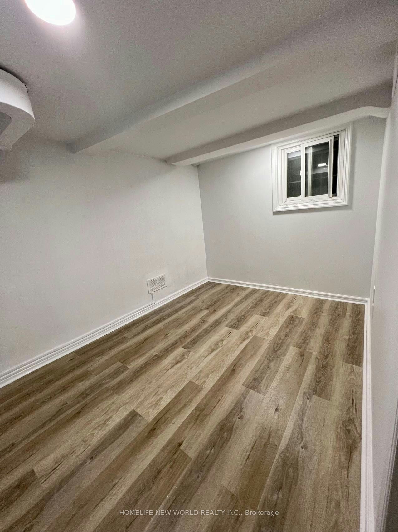 Bsm-354 Kane Avenue, Toronto, ON, M6M 3P4 - 11