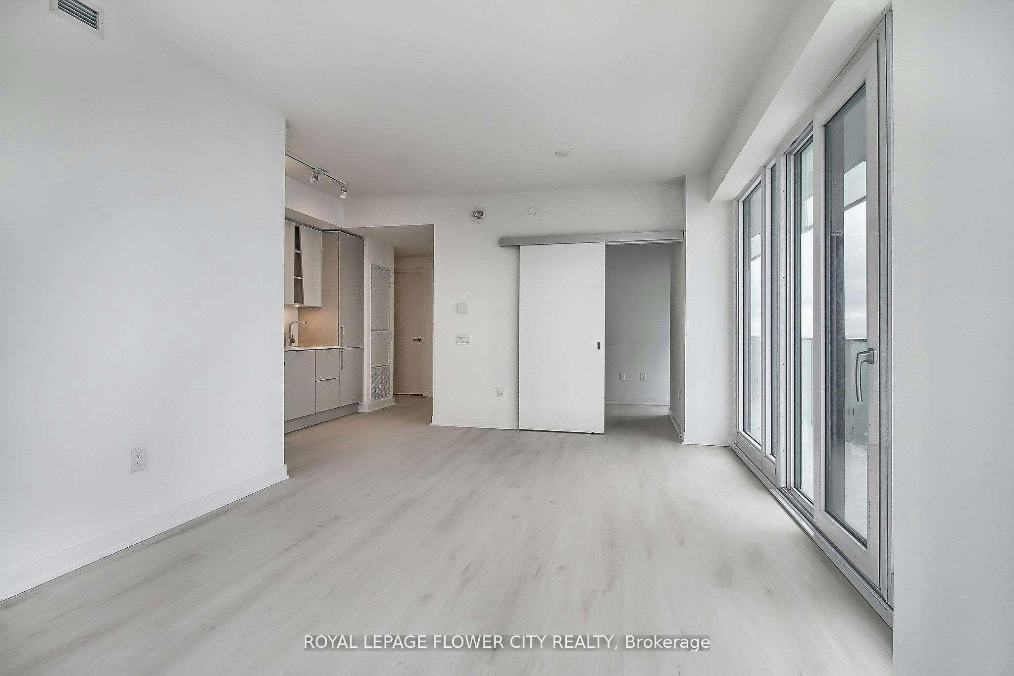 5704-3900 Confederation Parkway, Mississauga, ON, L5M 0M3 - 24