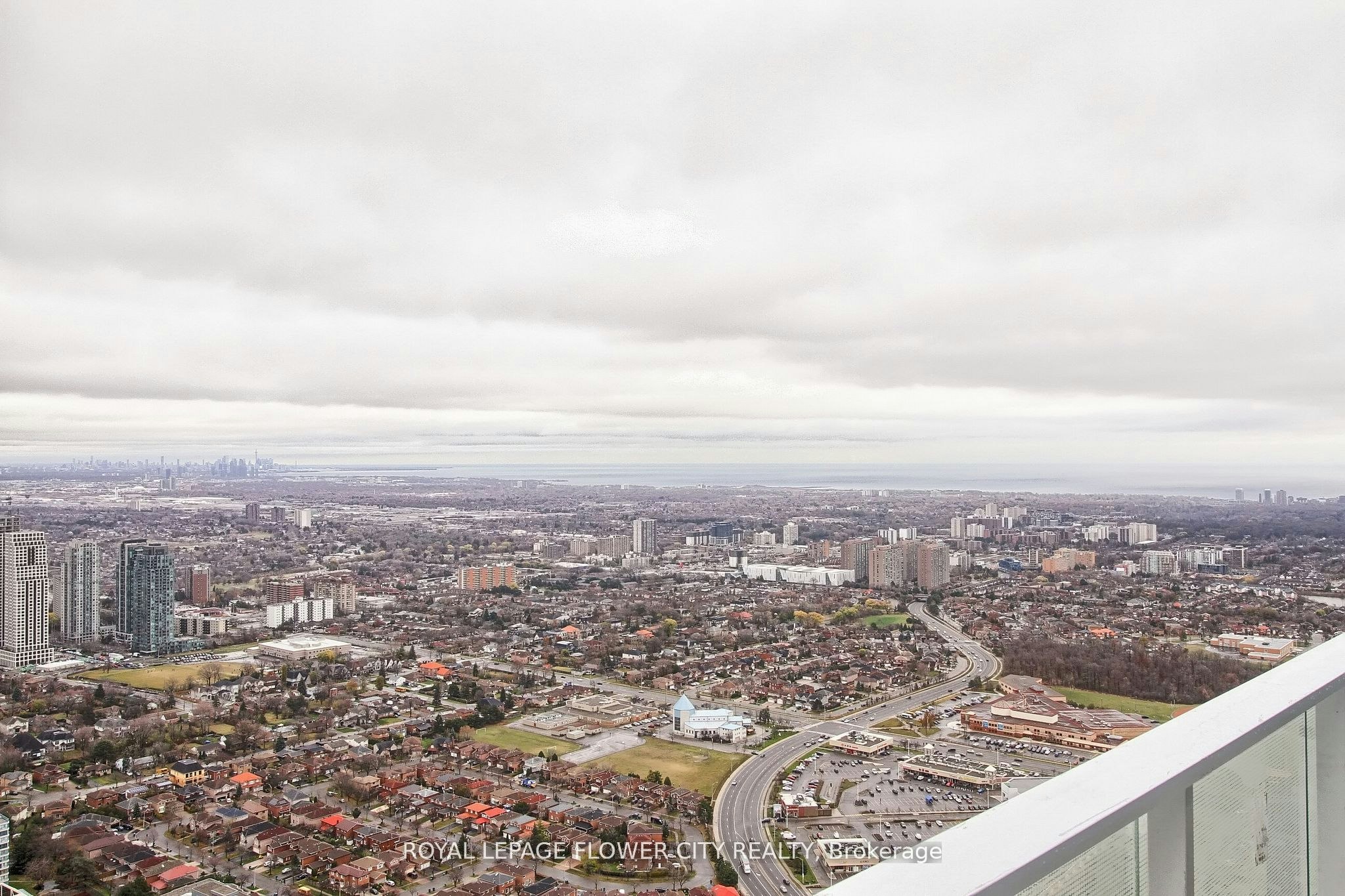 5704-3900 Confederation Parkway, Mississauga, ON, L5M 0M3 - 42
