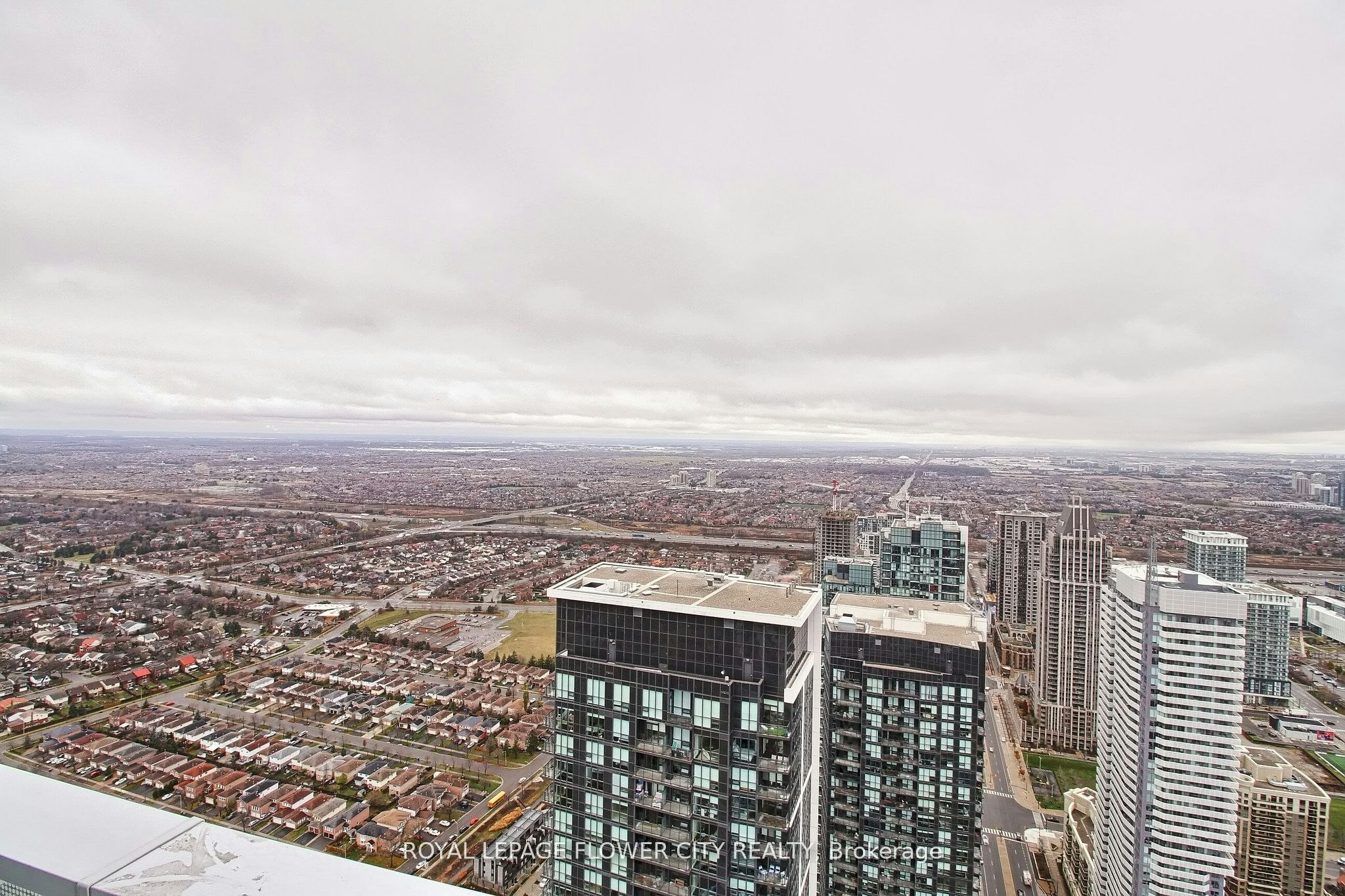 5704-3900 Confederation Parkway, Mississauga, ON, L5M 0M3 - 39