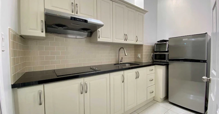 2B-1406 Queen Street W, Toronto, ON, M6K 1L9 - 2