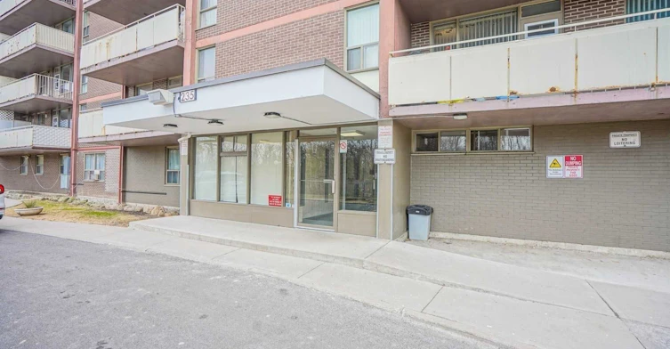 501-235 Grandravine Drive, Toronto, ON, M3N 1J2 - 2