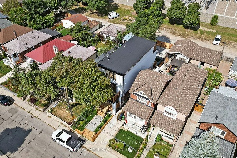 Lower-58 Corbett Avenue, Toronto, ON, M6N 1V1 - 37