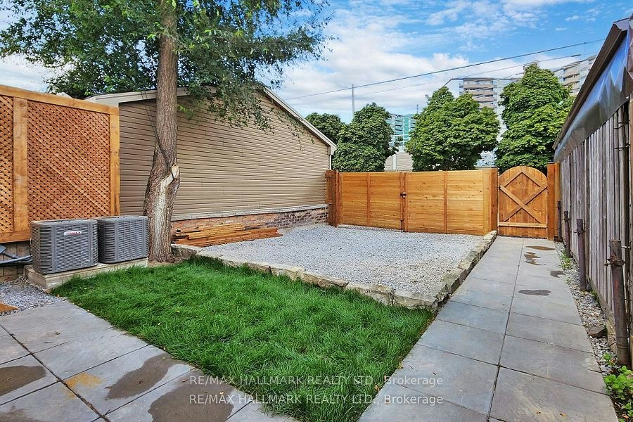 Lower-58 Corbett Avenue, Toronto, ON, M6N 1V1 - 34