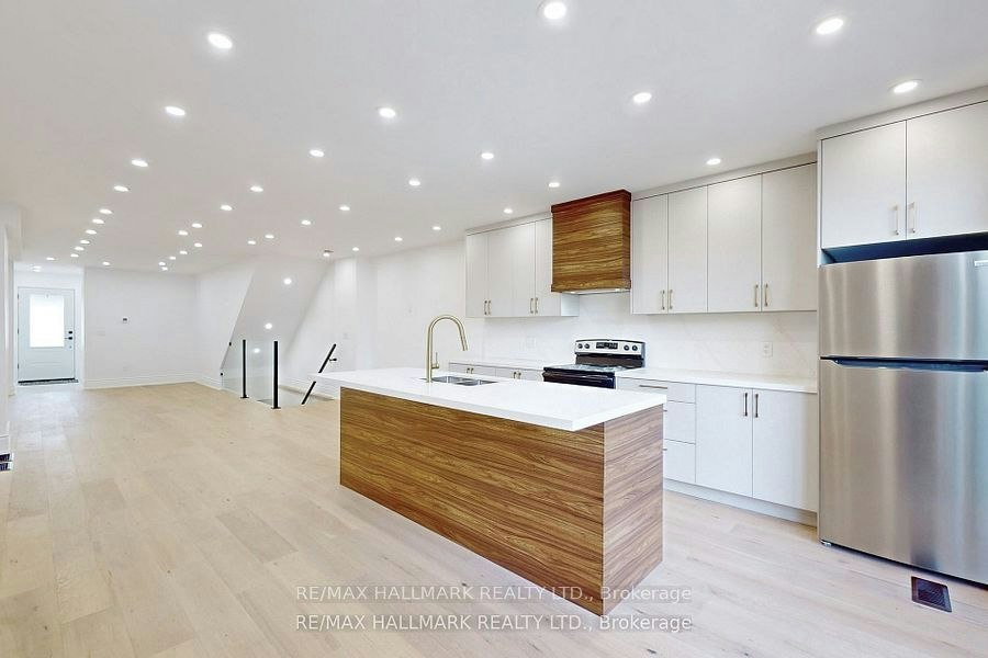 Lower-58 Corbett Avenue, Toronto, ON, M6N 1V1 - 11