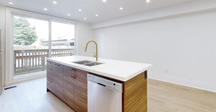 Lower-58 Corbett Avenue, Toronto, ON, M6N 1V1 - 15