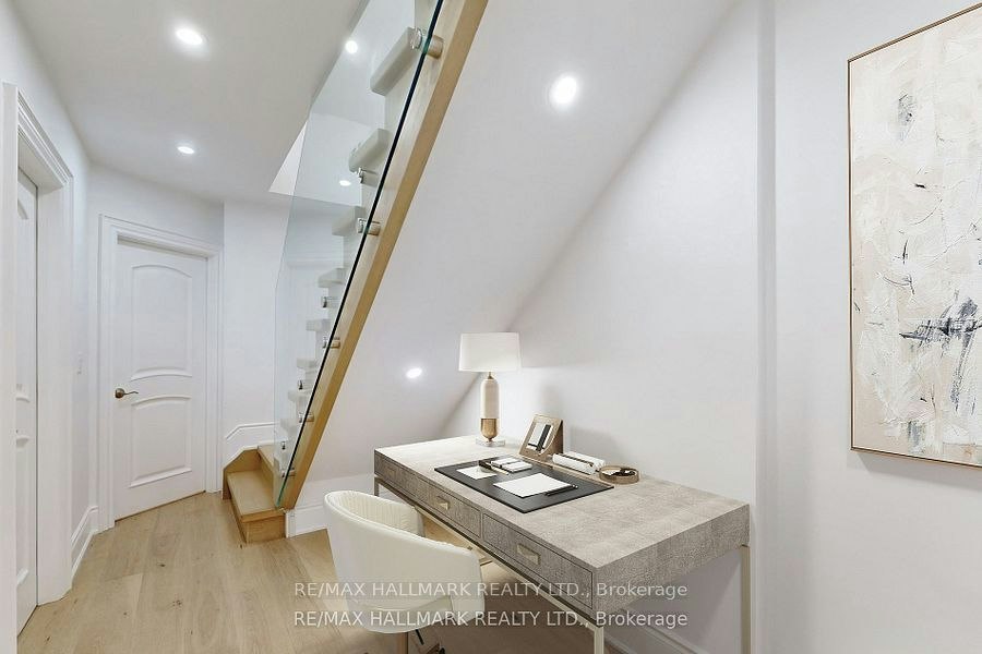 Lower-58 Corbett Avenue, Toronto, ON, M6N 1V1 - 21