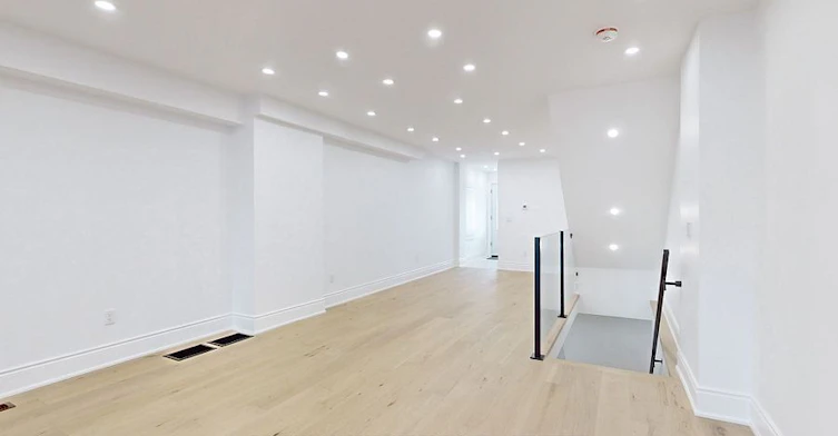 Lower-58 Corbett Avenue, Toronto, ON, M6N 1V1 - 9
