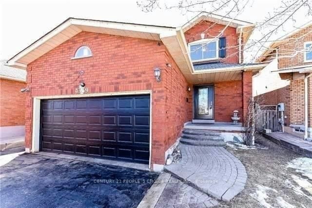 4339 Radisson(basement) Crescent W, Mississauga, ON, L5M 4C2