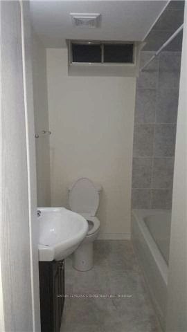 4339 Radisson(basement) Crescent W, Mississauga, ON, L5M 4C2 - 5