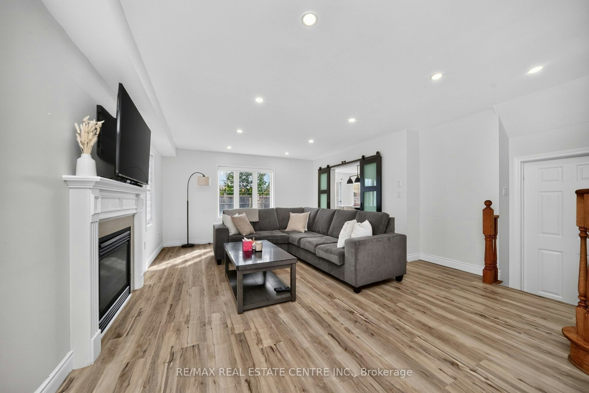 21 River Heights Drive, Brampton, ON, L6P 2M9 - 8