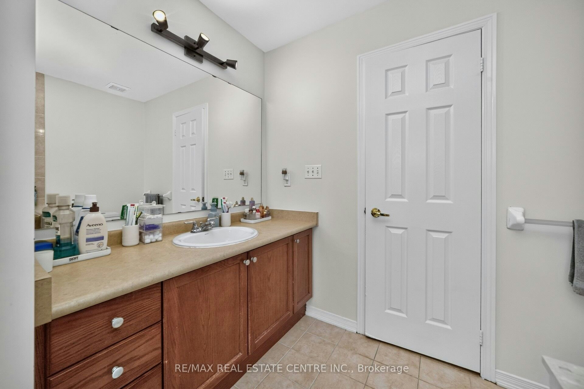 21 River Heights Drive, Brampton, ON, L6P 2M9 - 34