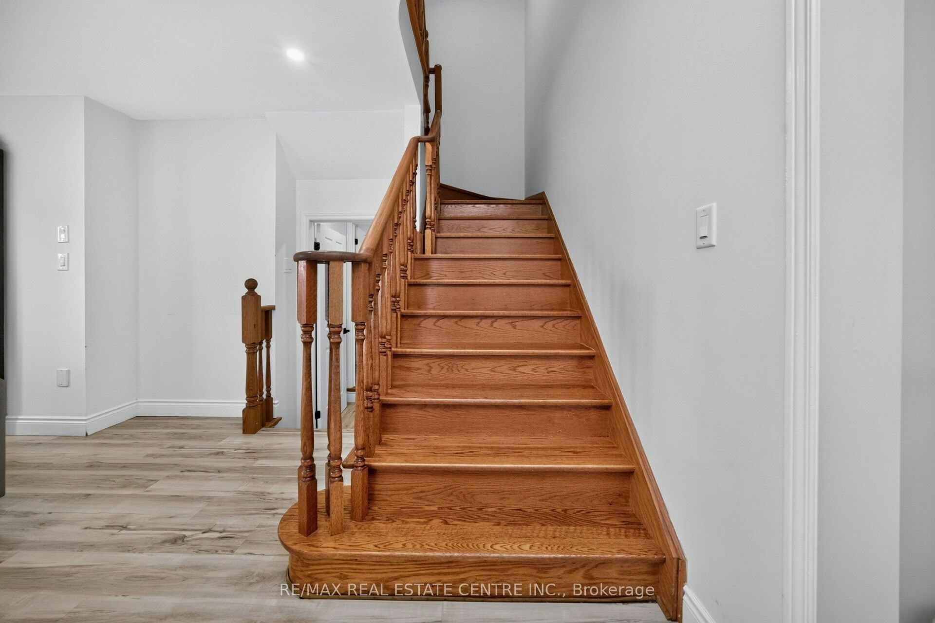 21 River Heights Drive, Brampton, ON, L6P 2M9 - 27